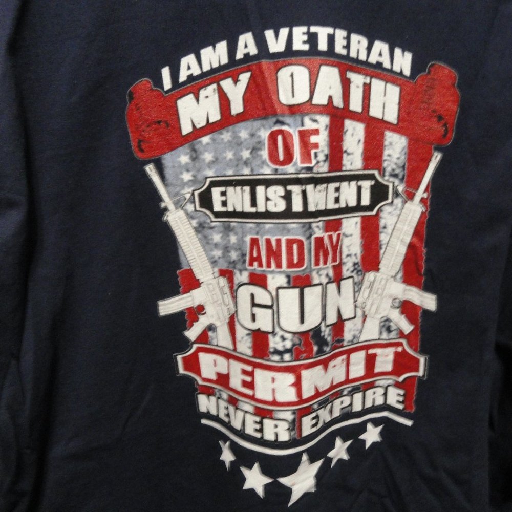Veteran Oath  Flag graphic long sleeve Military theme Quote T~NWOT~Nice - Picture 5 of 5